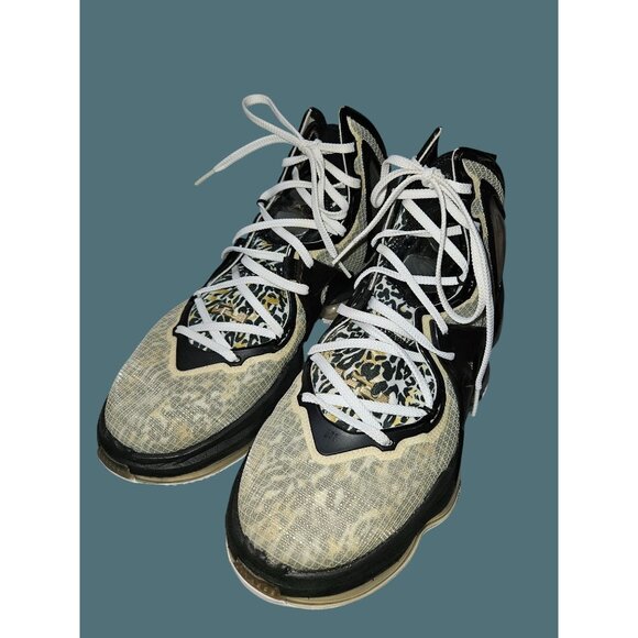 Nike LeBron XIX 19 Royalty Black Metallic Gold White Sneakers Men Size 11.5 - Picture 4 of 17